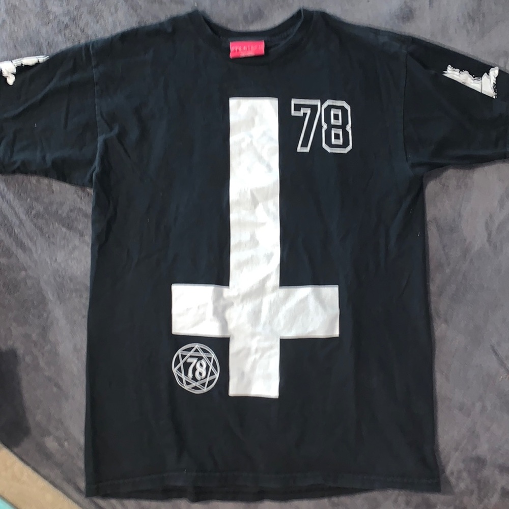 Mnwka t-shirt